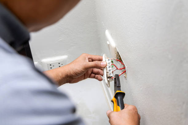  York, AL Electrician Pros